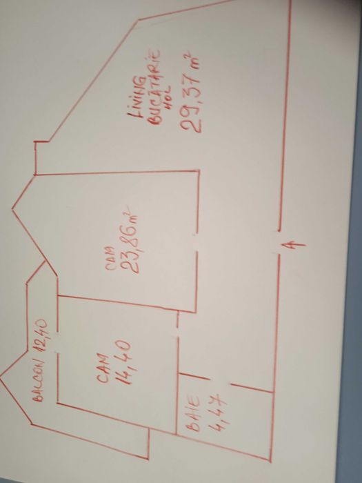 Vând apartament 2 camere spațios 85mpt , Deva.