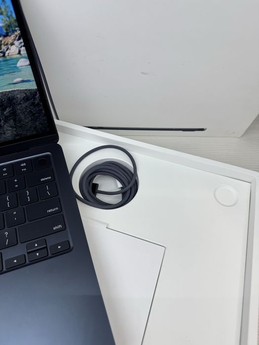 Apple MacBook Air M3 256гб | KASPI 0-0-24