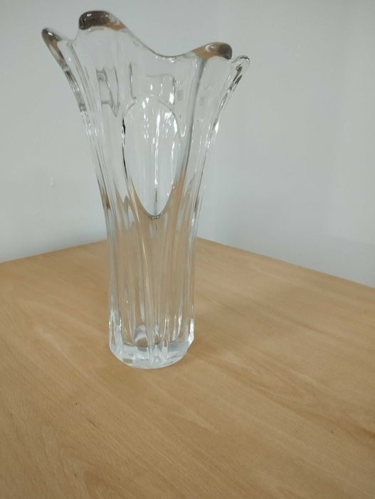 Ваза от кристал и стъкло