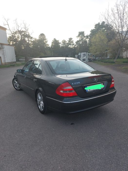 MERCEDES-BENZ E-Class 2004 — imagine 2