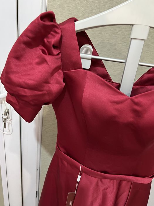 Красное платье новое