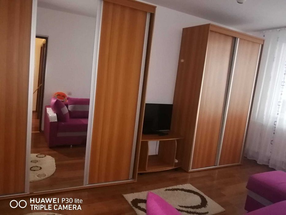Inchiriez Apartament