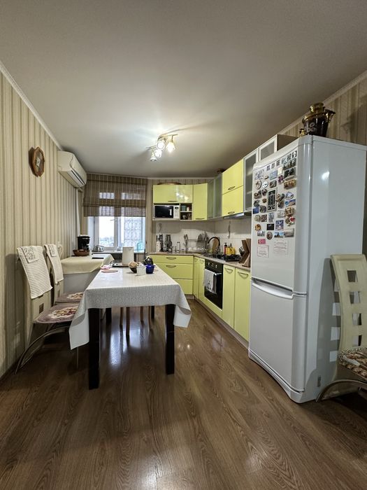 Продается 4-х ком квартира