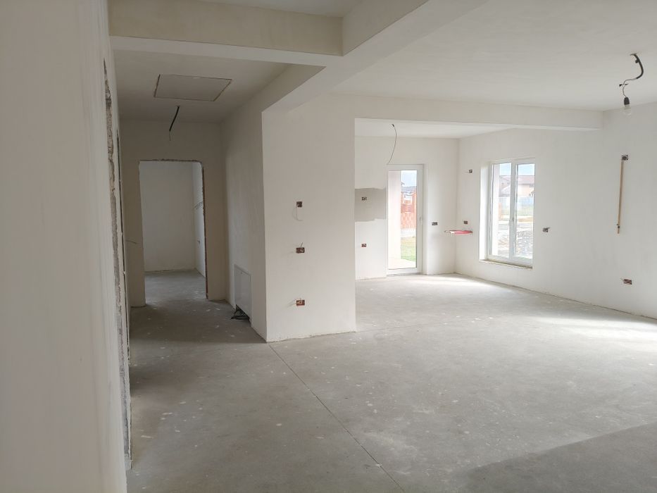 Casa semifinisata Santandrei