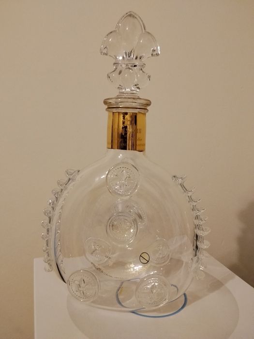 Sticlă de coniac Remy Martin colecția Louis XIII Baccarat