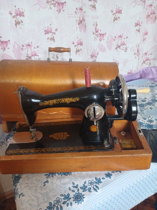 Продам швейную машинку ручную