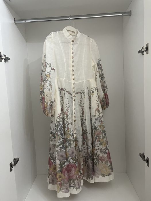 Платье новый без бирки