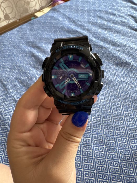Продаю часы casio g-shock оригинал.