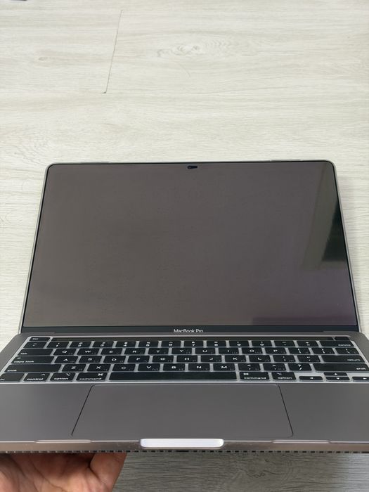 MacBook Pro M2 13