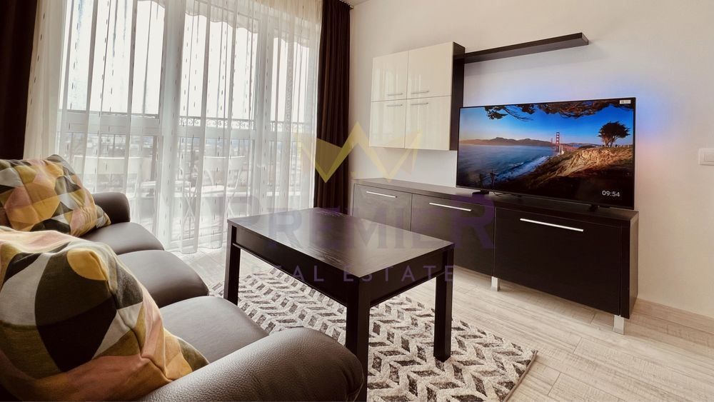 Дава се под наем Двустаен апартамент в Варна, Център - 80 кв.м за 714 € - Снимка #2