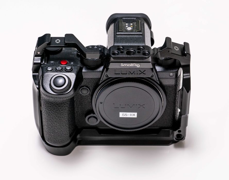 Panasonic Lumix S5II X  + Small Rig cage + 24mm + 35mm f1.8