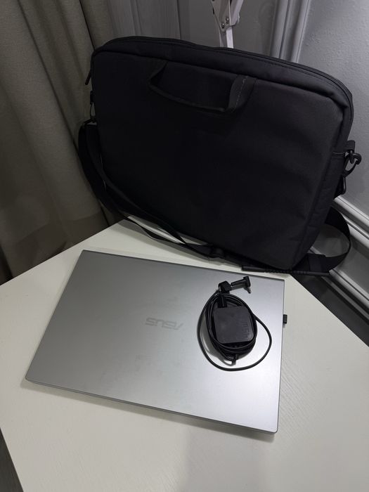 Продаю ASUS VivoBook X515EA