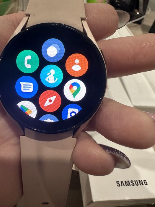 Смарт часы Samsung Watch 4