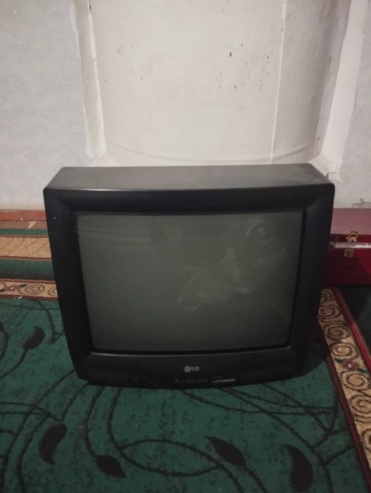 ,телевизор швейная машинка