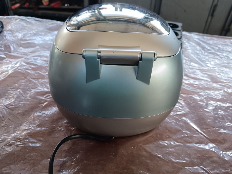 Cuva, aparat de curățat cu ultrasunete