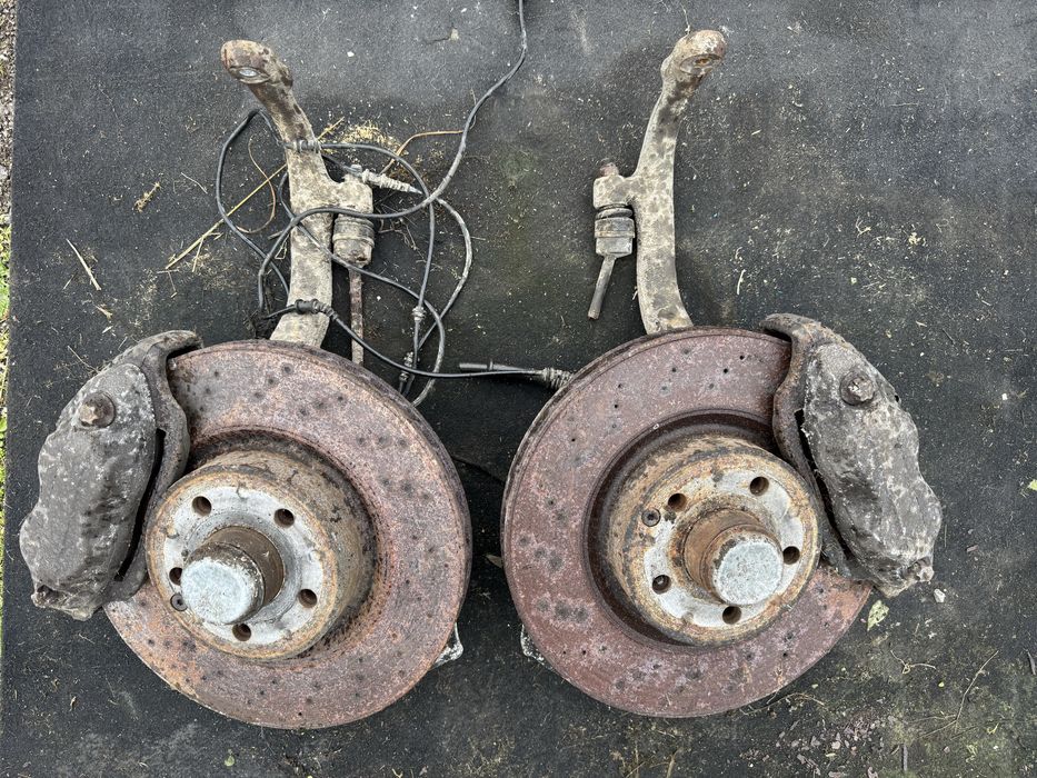 Преден шенкел ляв и десен за Mercedes S класа W221