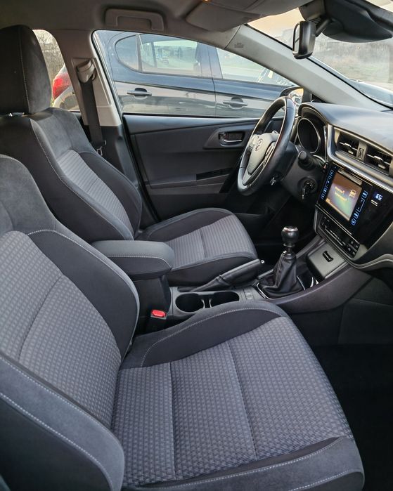Toyota Auris 1,2 Turbo benzina fab. 2018, camera/ Line assist/ navi