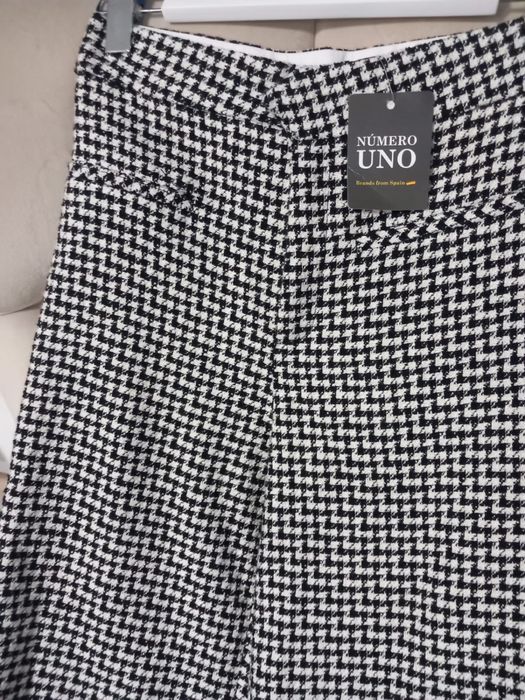 Pantaloni eleganti din tweed drepti cu talie inalta Zara marimea S