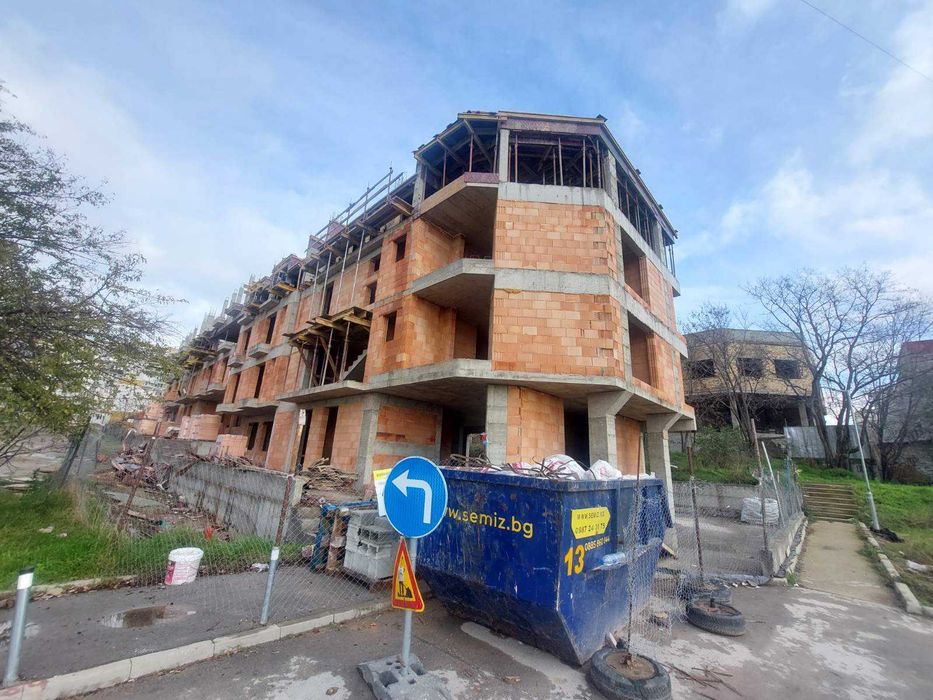 Продава се Двустаен апартамент в Варна, Кайсиева градина - 55 кв.м за 923 €/кв.м - Снимка #2