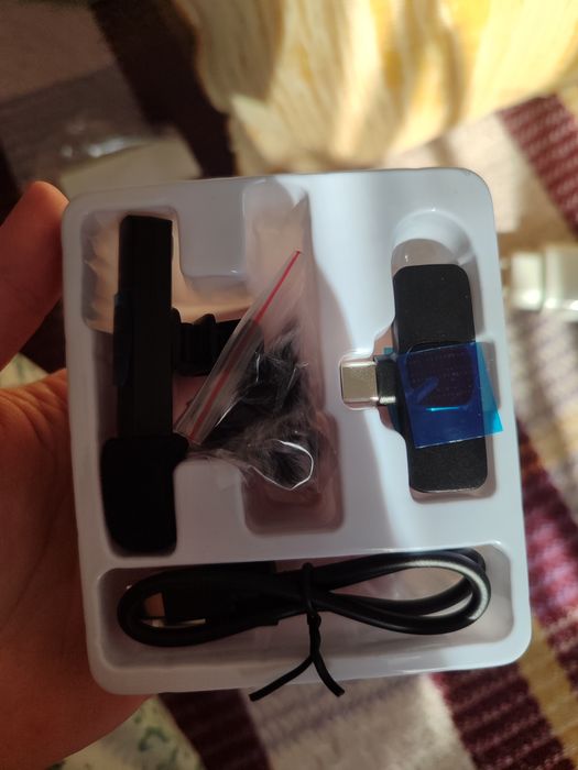 Wireless lavalier microphone