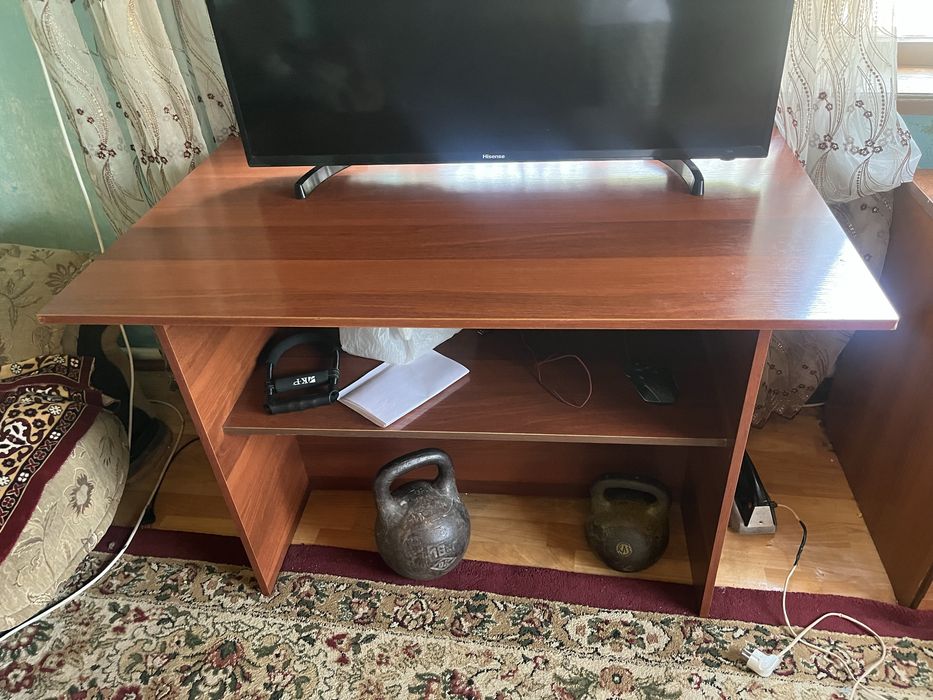 Продам 2 телевизора с подставкой