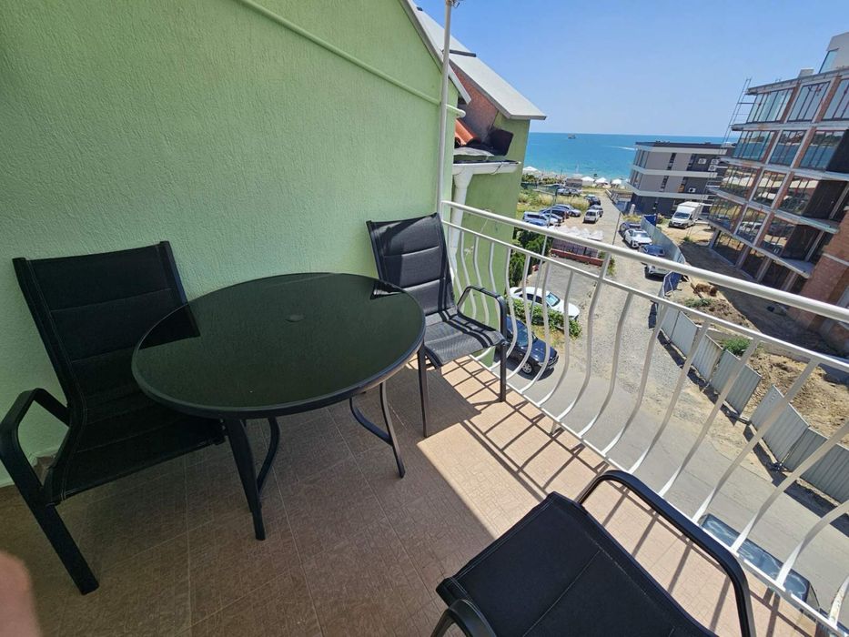 Апартамент под наем - първа линия с.Равда