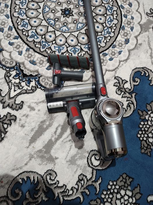 Беспроводной пылесос. Redmond 363