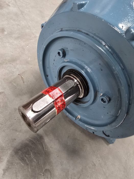 ЧИСТО НОВ електромотор ABB 4 kW с електромагнитна спирачка