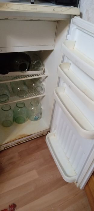 Продам холодильник звоните