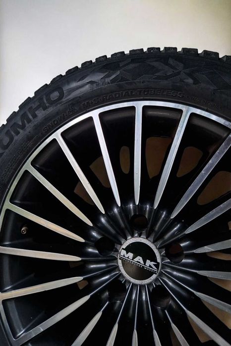 Комплект джанти със зимни гуми R16 /205-55/