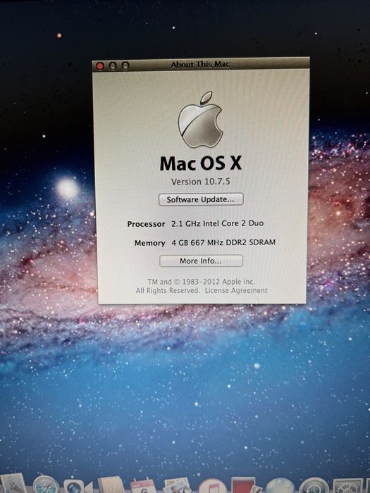 macbook pro a1181 in stare. buna,perfect functional de colectie