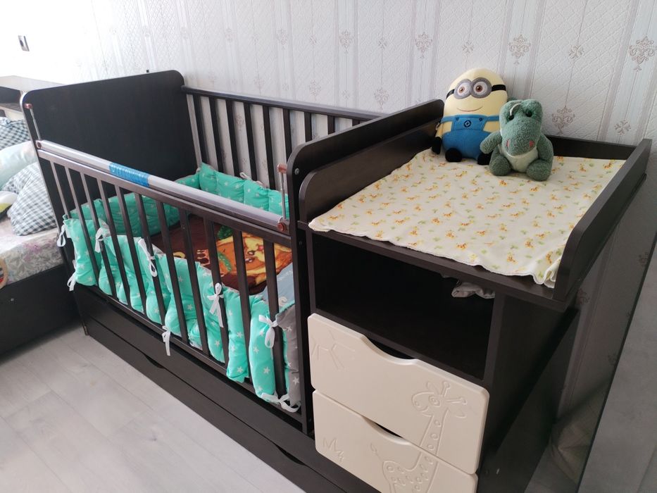 Детская кроватка