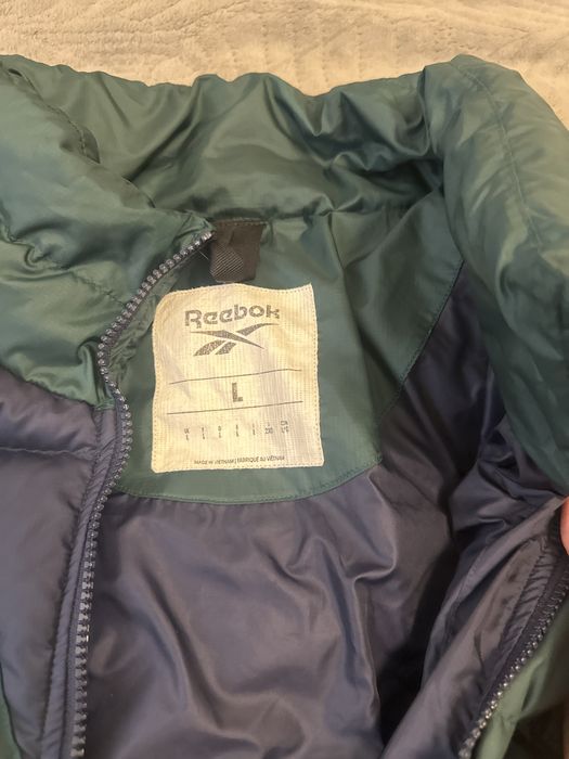 Продаю куртку Reebok