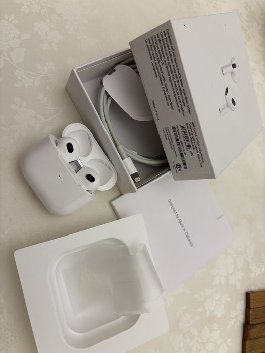 Продам Air pods3