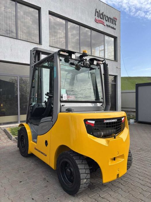 Stivuitor - Motostivuitor Jungheinrich DFG-540-S Anul fabricației: 2020