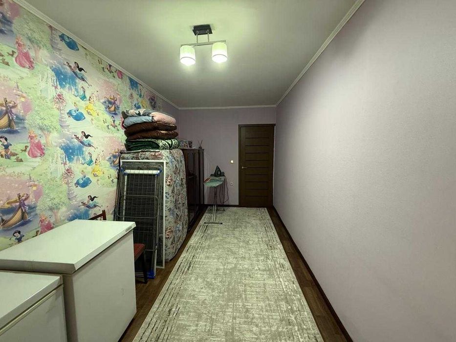 3 ком. на 28 квартале, 2 этаж