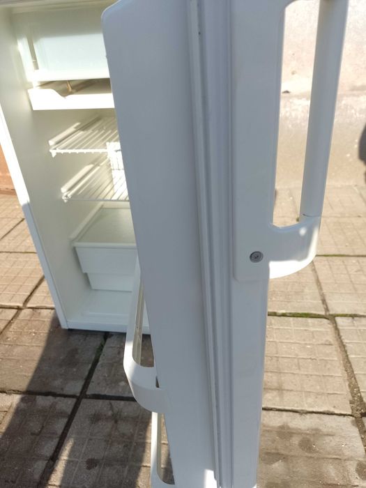 Продавам хладилник втора употреба! Марка: IGNIS