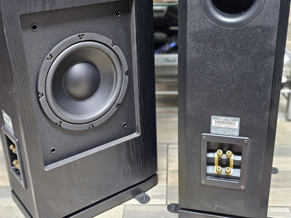 Boxe de podea Jamo S626