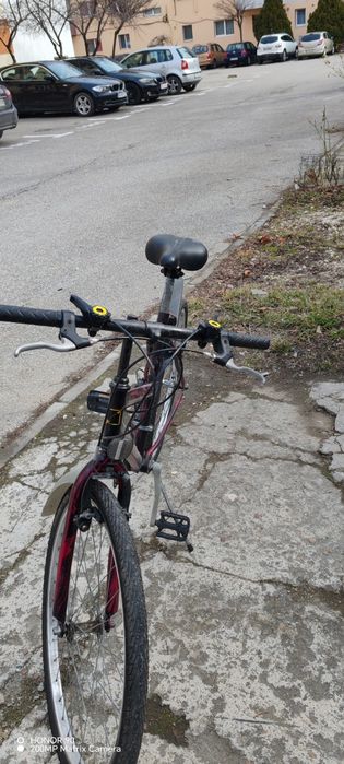 Vând bicicletă ...