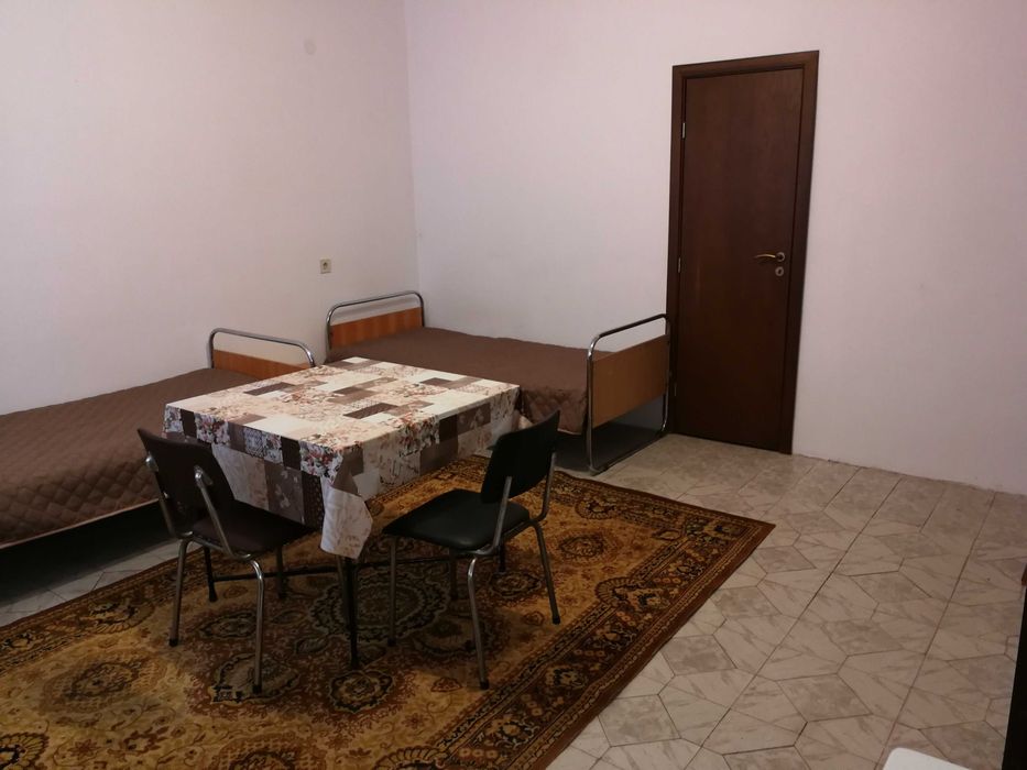 Дава се под наем Едностаен апартамент в Благоевград, Грамада - 35 кв.м за 91.8 € - Снимка #2