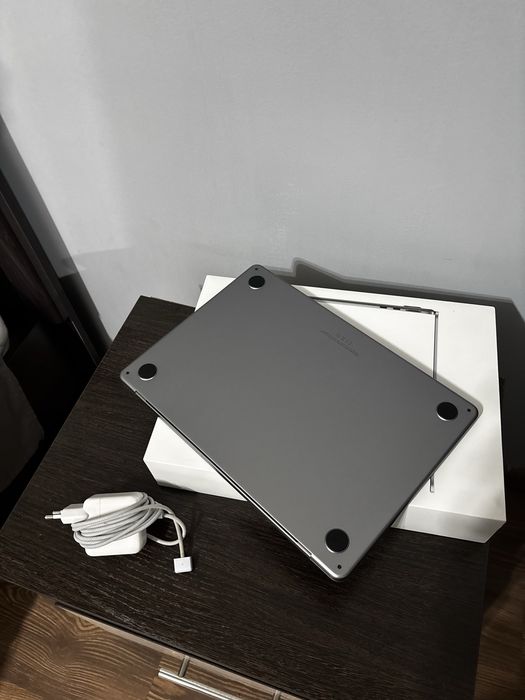 Macbook air m2 2022