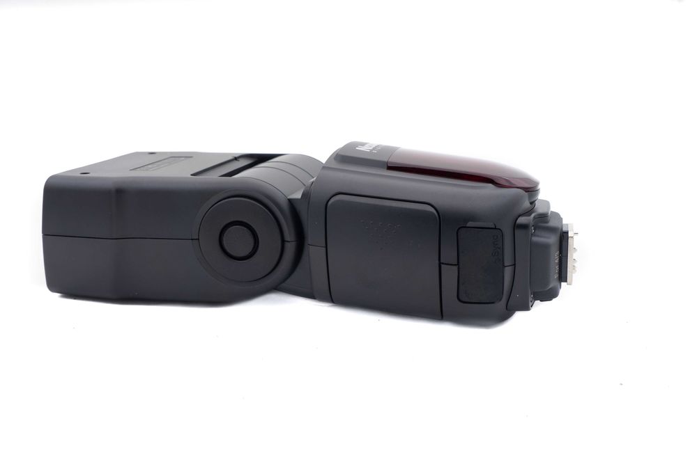 Blit Nissin Di700A patina Fujifilm mirrorless ( nou) Lichidare