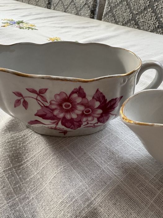 Соусницы фарфоровые