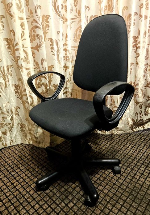 Офисное кресло NowyStyl