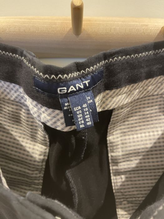 Панталон на марката GANT