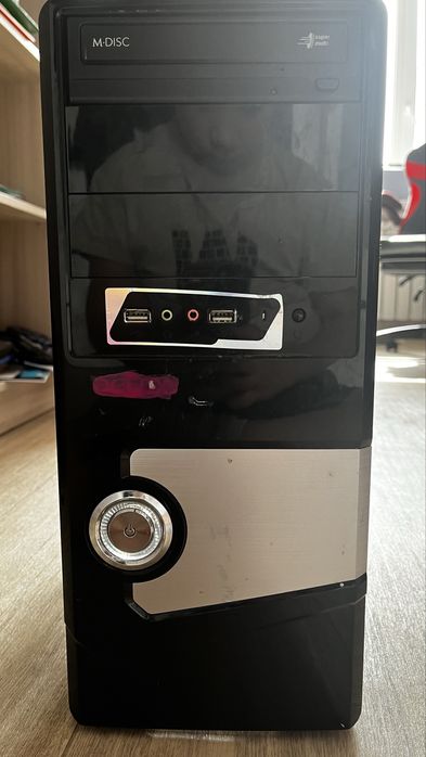 Отдам 2 корпусаа