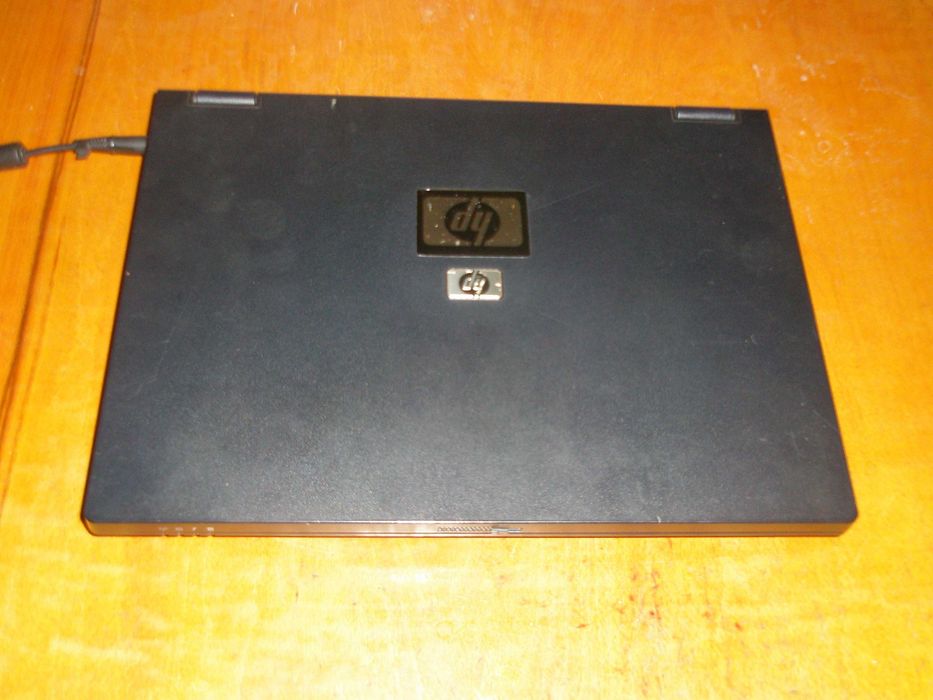 HP 6710b Dual Core T4200,4GB DDR2,SSD 120gb,GPU Intel,батерия,зарядно.