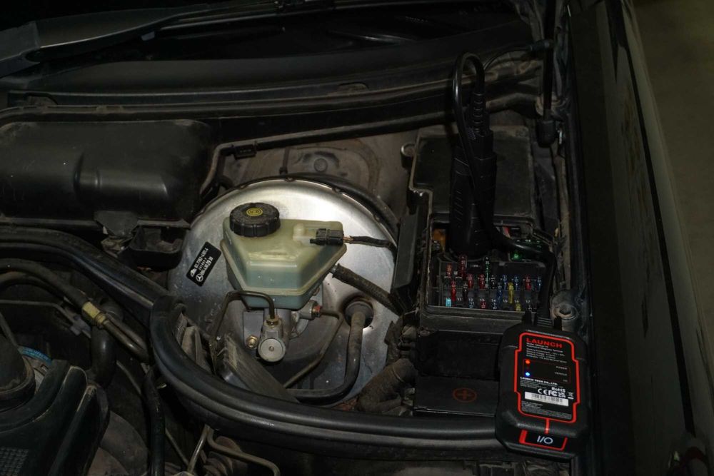 30€ Автомобилна диагностика с професионалeн уред Launch X431 PRO3S