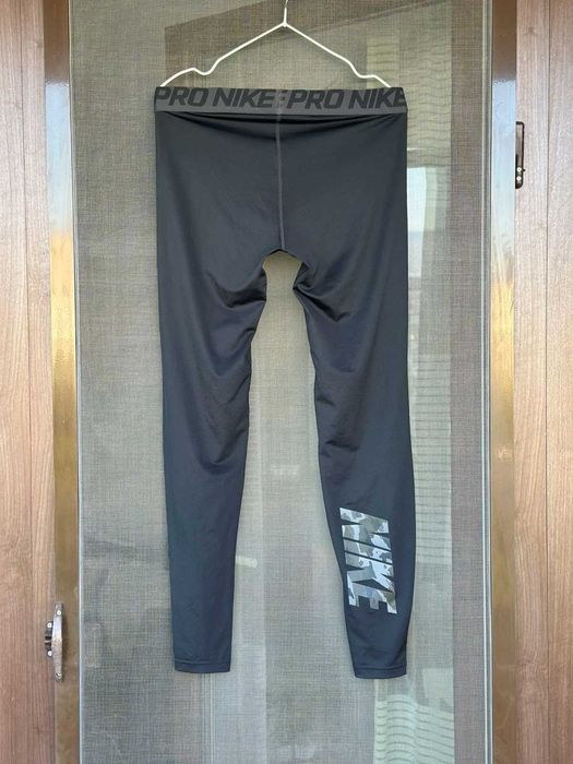 Мъжки спортен клин Nike Pro - размер L, Отлично състояние