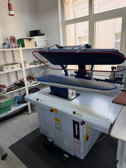 Универсална преса за гладене